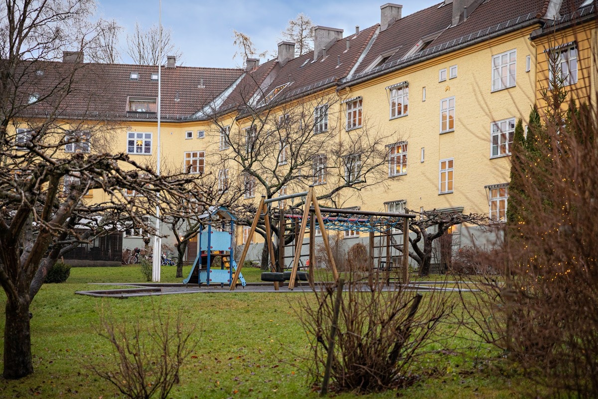 Torshov Kvartal XVI er en klassisk og vakker Torshovgård med et flott og barnevennlig gårdsrom som er regnet som et av Torshovs fineste. Galleribilde