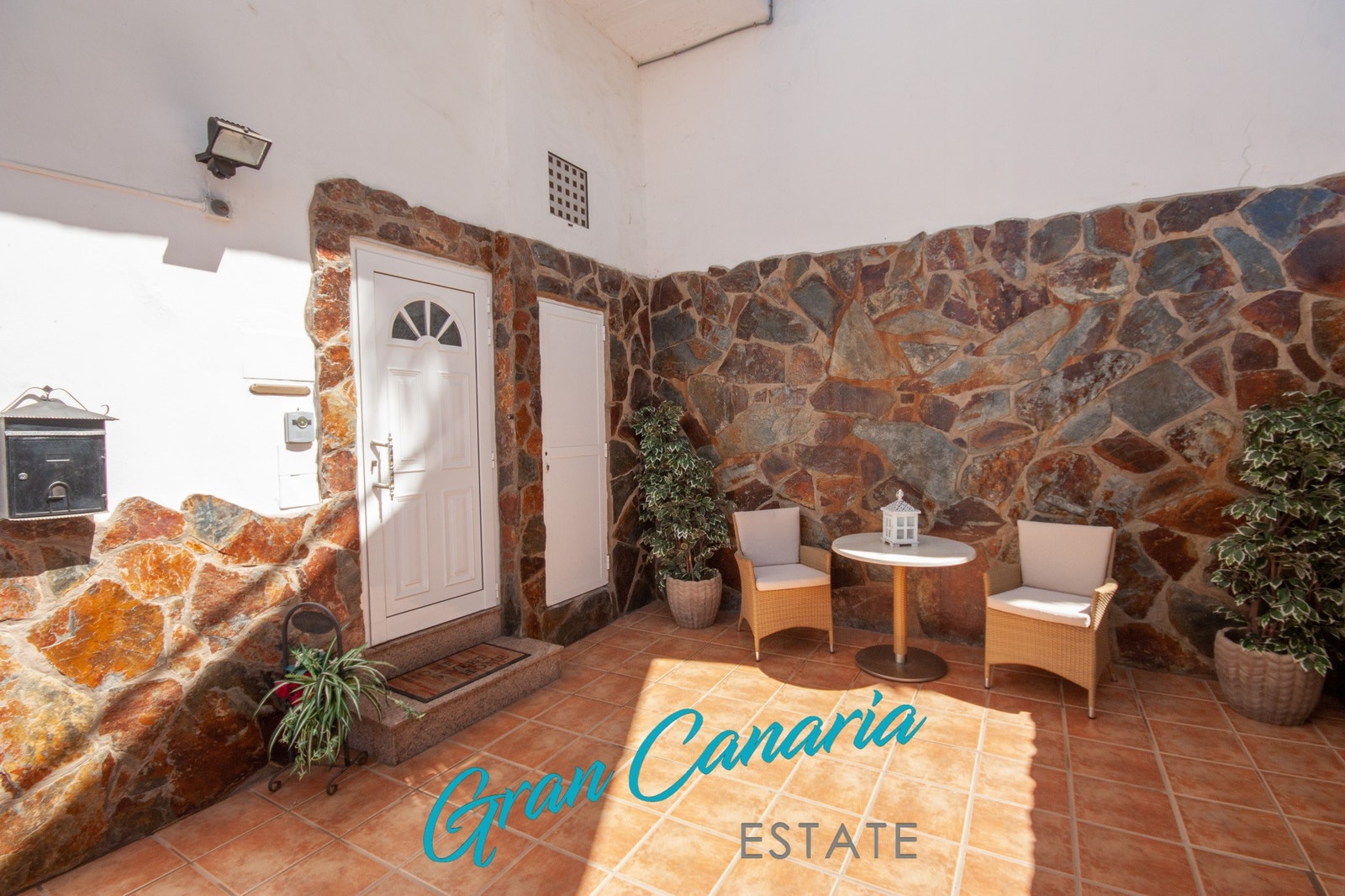 Inngang fra gateplan Galleribilde