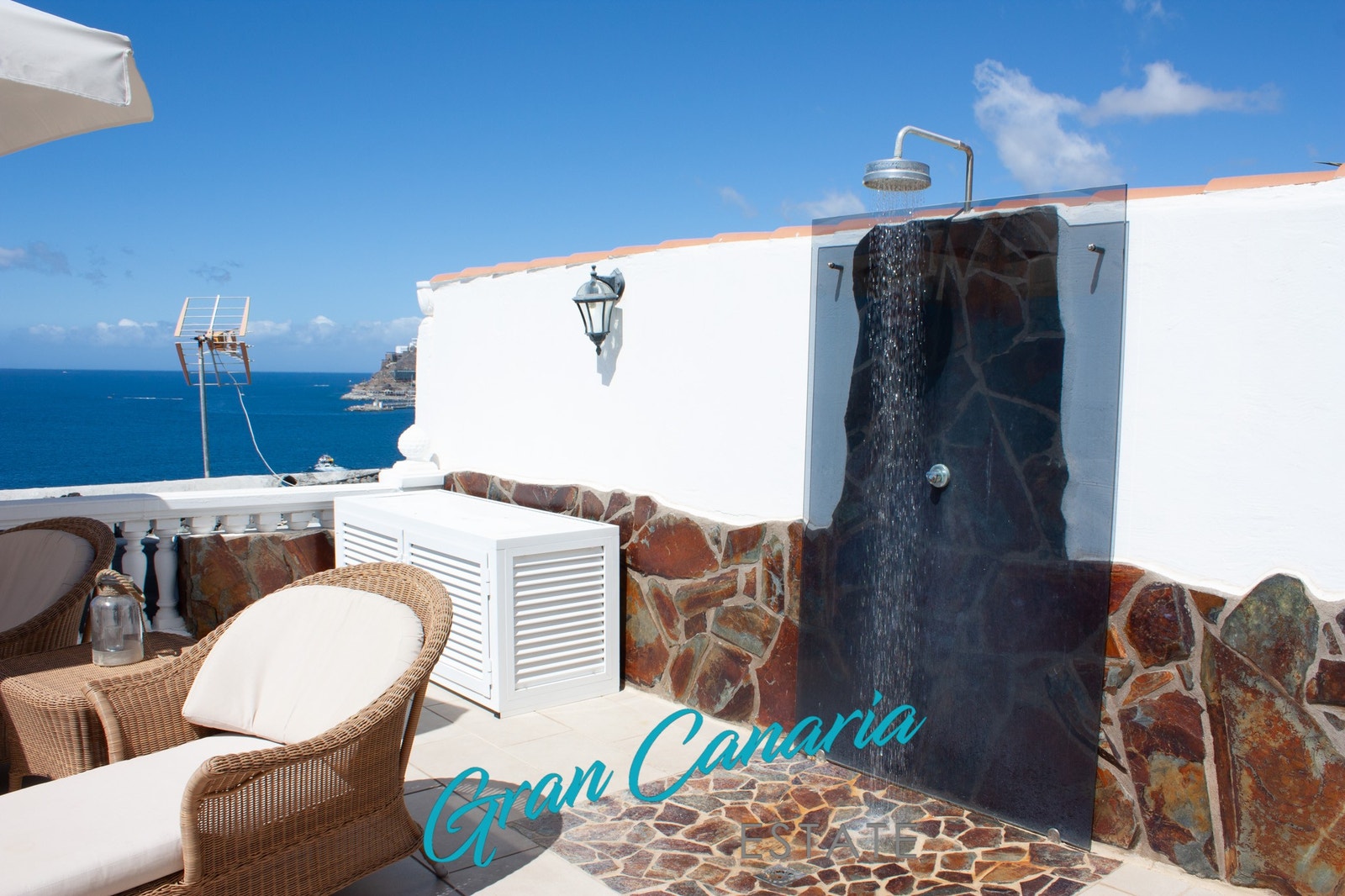 Utendørs dusj for nedkjøling Galleribilde