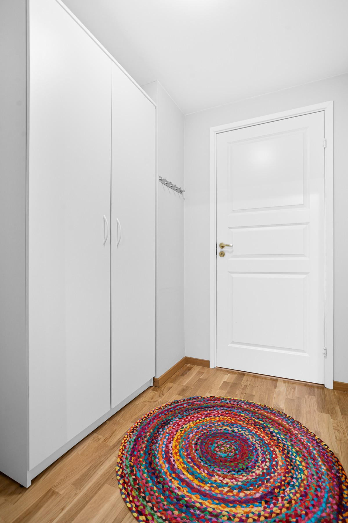 Her er det også plass til ytterligere oppbevaringsmøbler