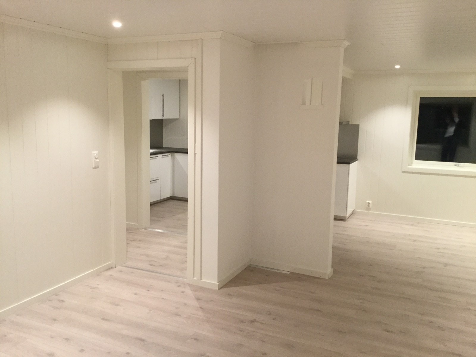 Soveromsgang, stue, kjøkken Galleribilde