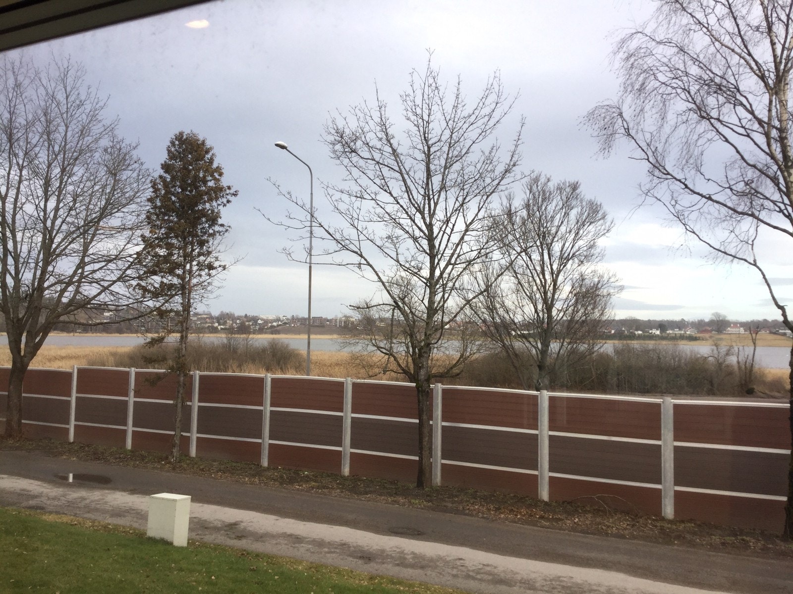 Utsikt mot øst fra stue Galleribilde