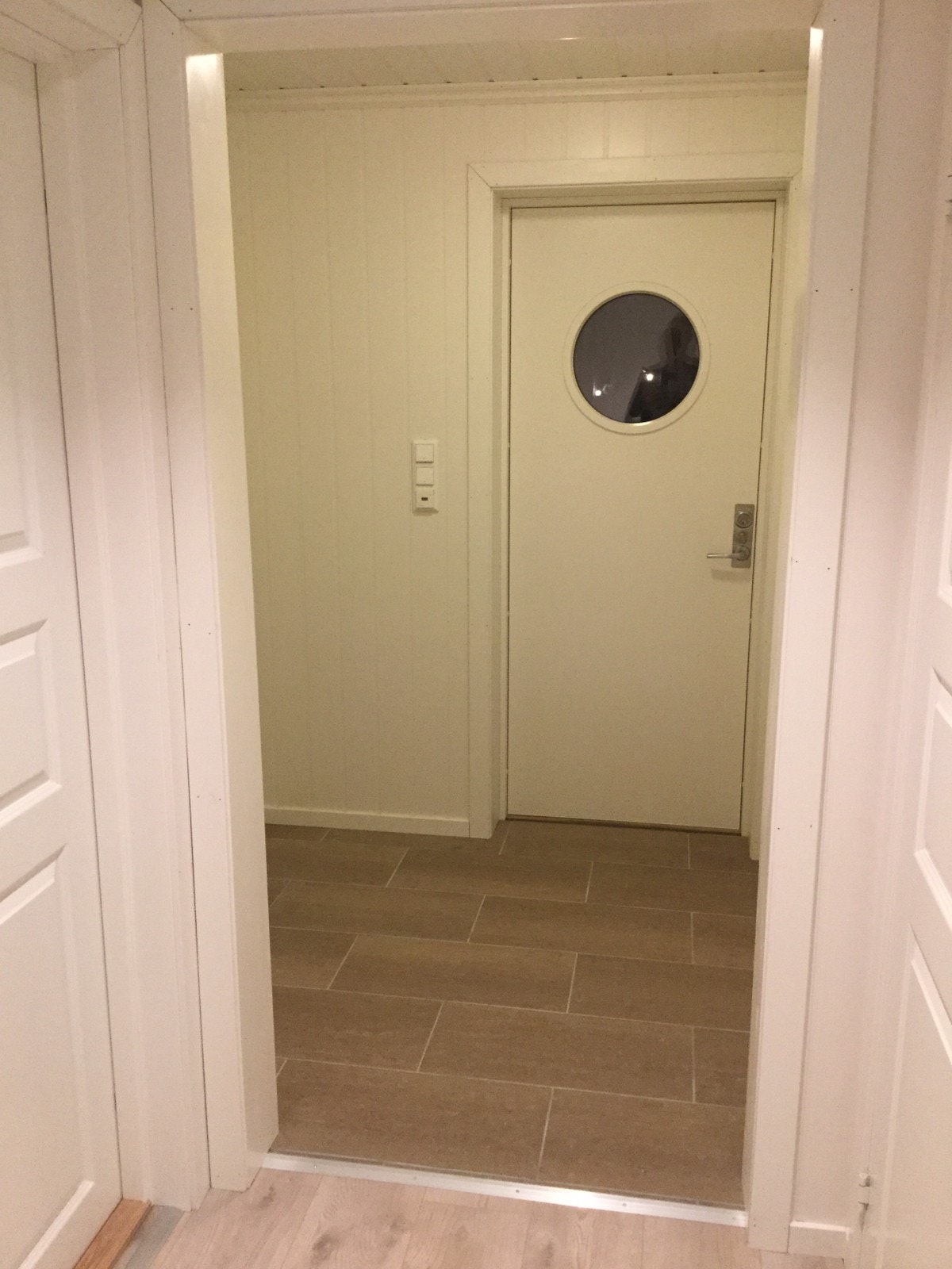 Yttergang med flis og varmekabel Galleribilde