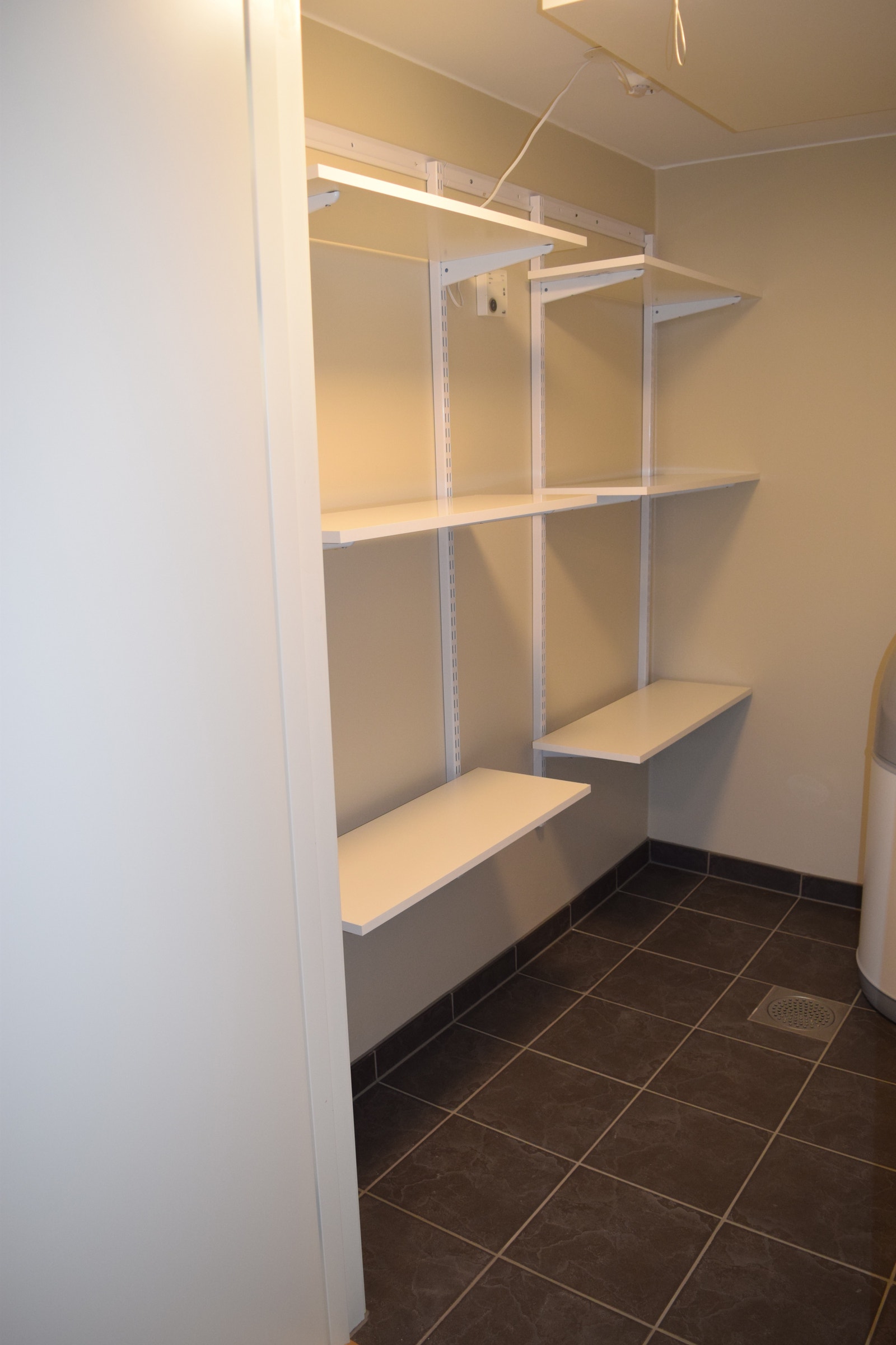 Bod med gode lagringsmuligheter Galleribilde