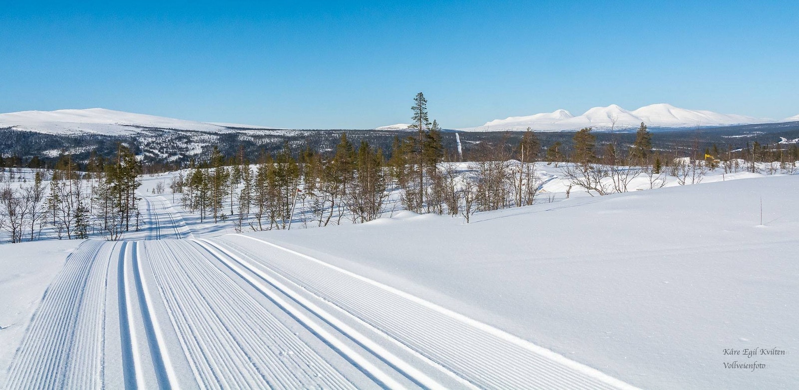 Oppkjørte løyper lett tilgjengelig fra tomt. Galleribilde