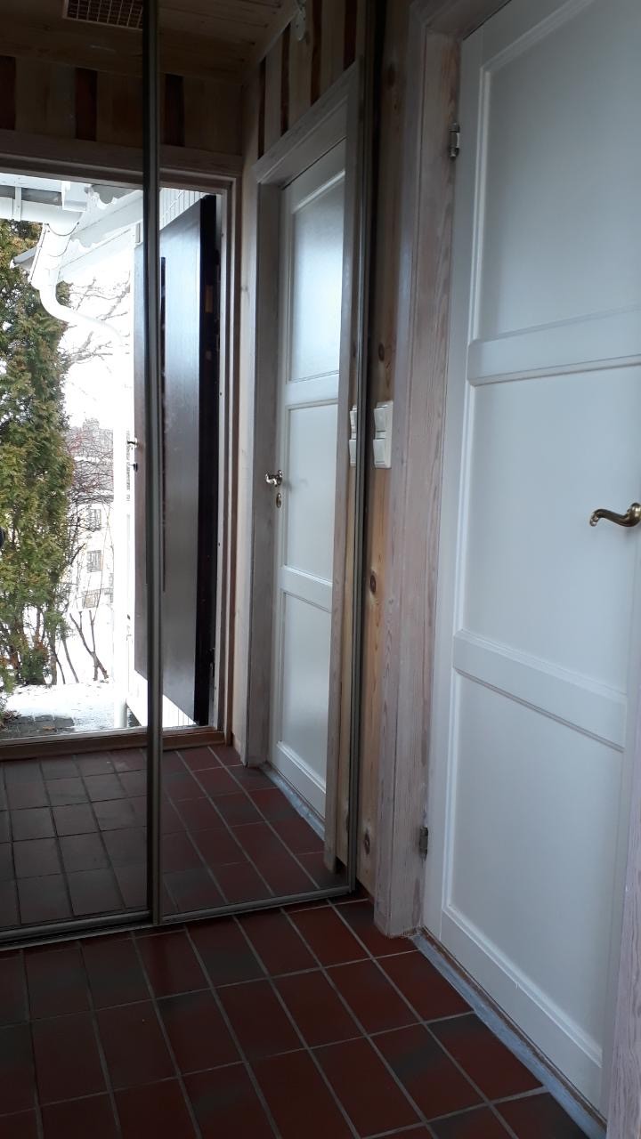 Egen inngang Galleribilde