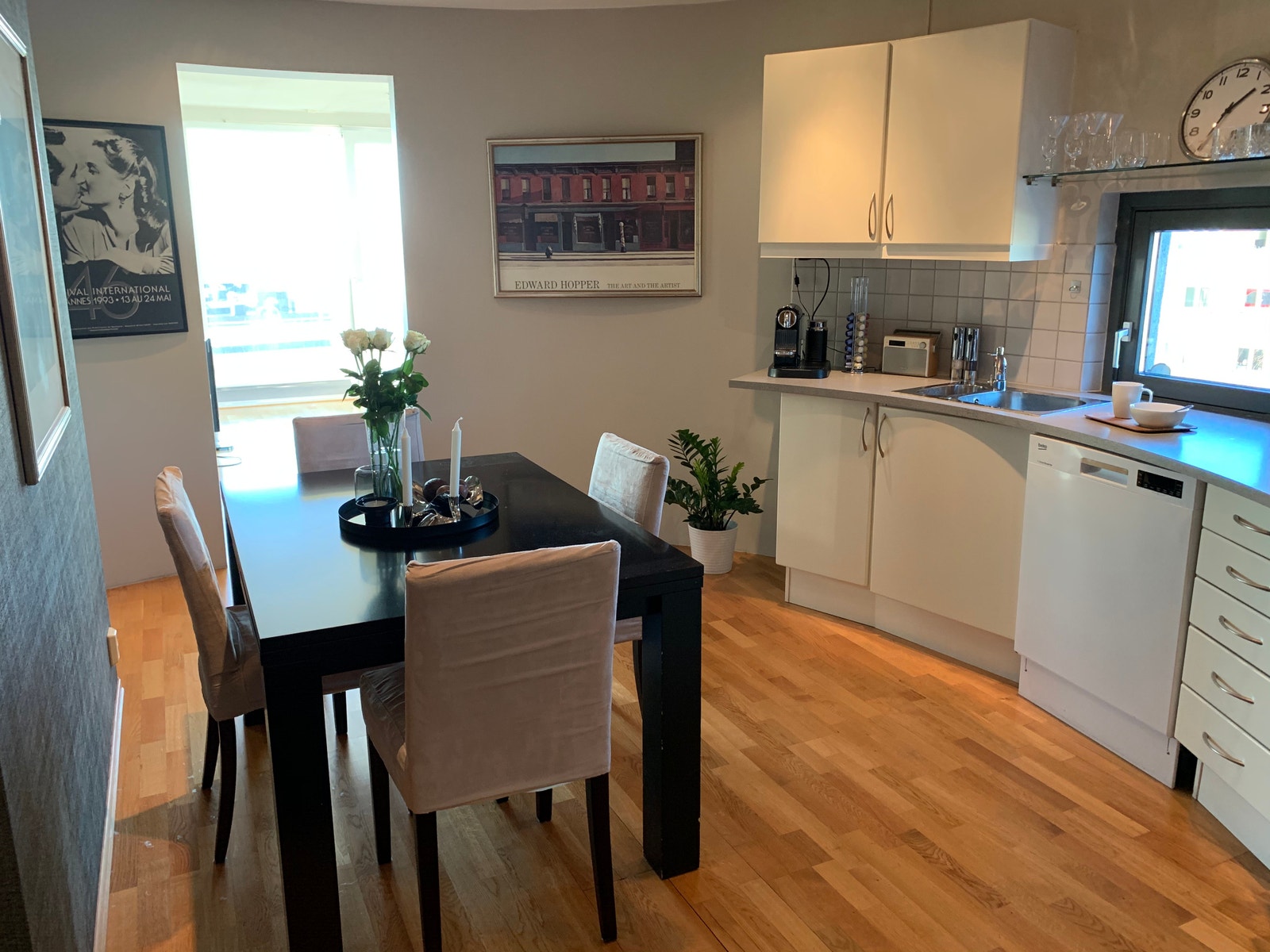 Stort kjøkken for den matglade Galleribilde