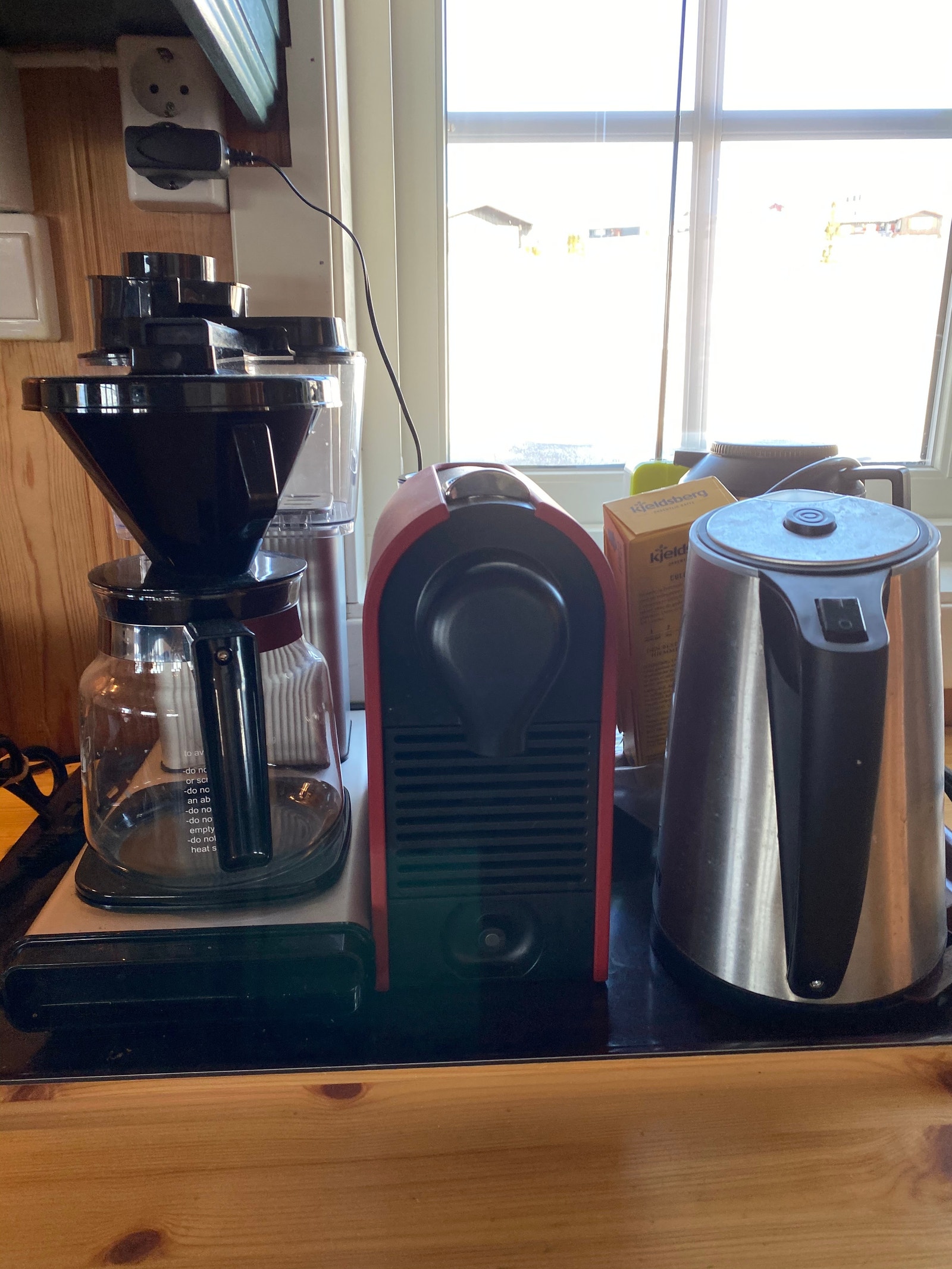 Mocca master og Nespresso kaffemaskin Galleribilde