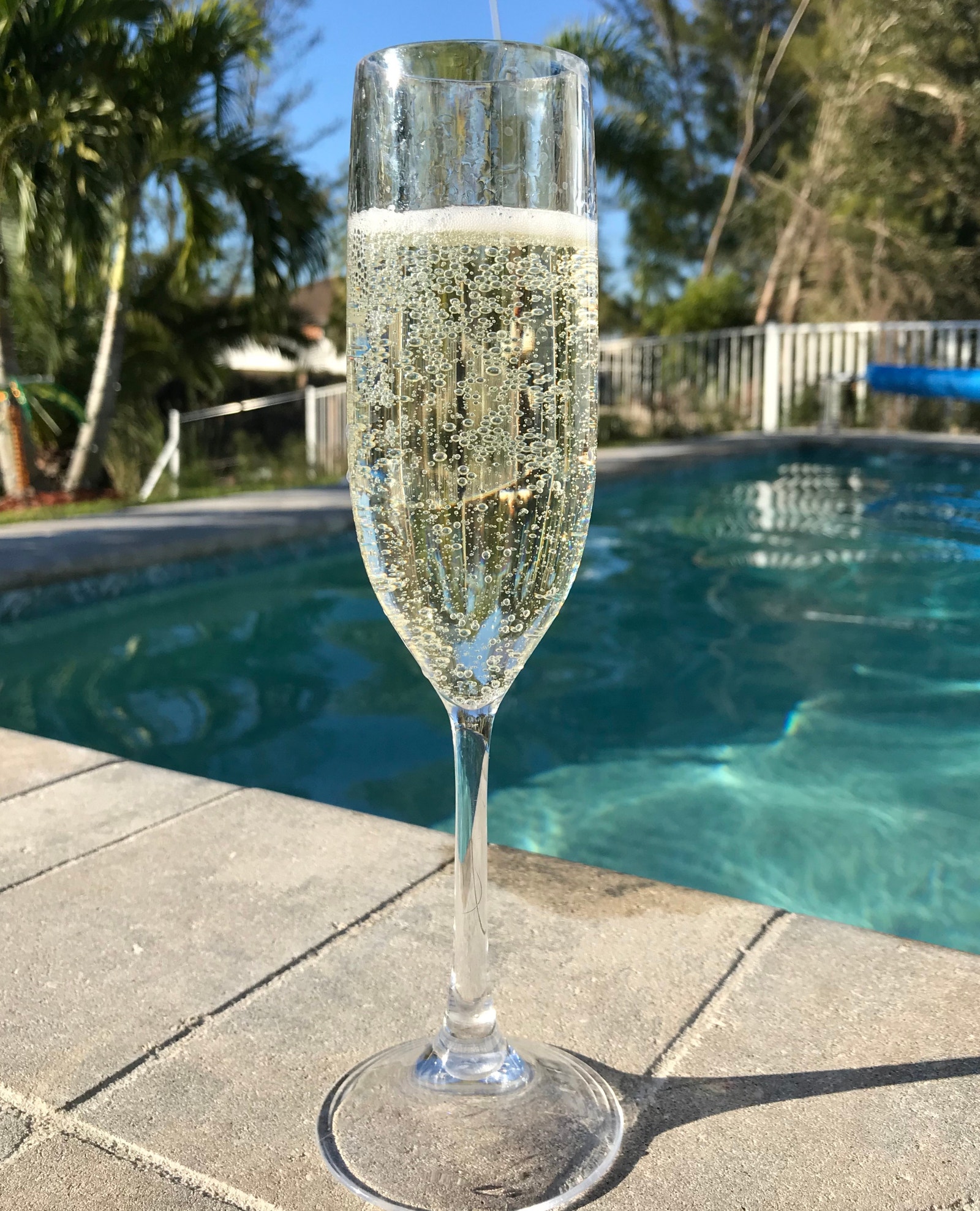 Nyt bobler i eget boblebad. Galleribilde