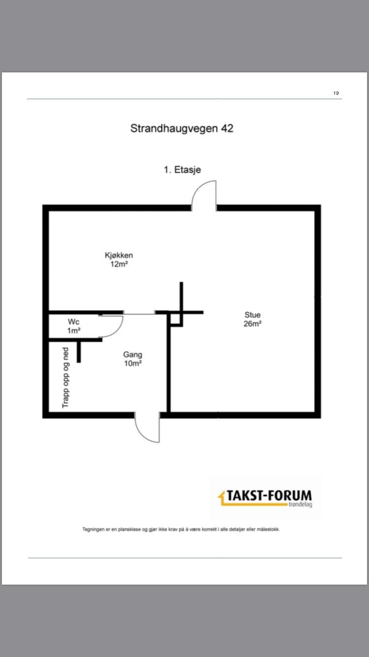 Plantegning av 1. etasje. Istedenfor trapp ned er det nå bygget vaskerom/teknisk rom. Galleribilde