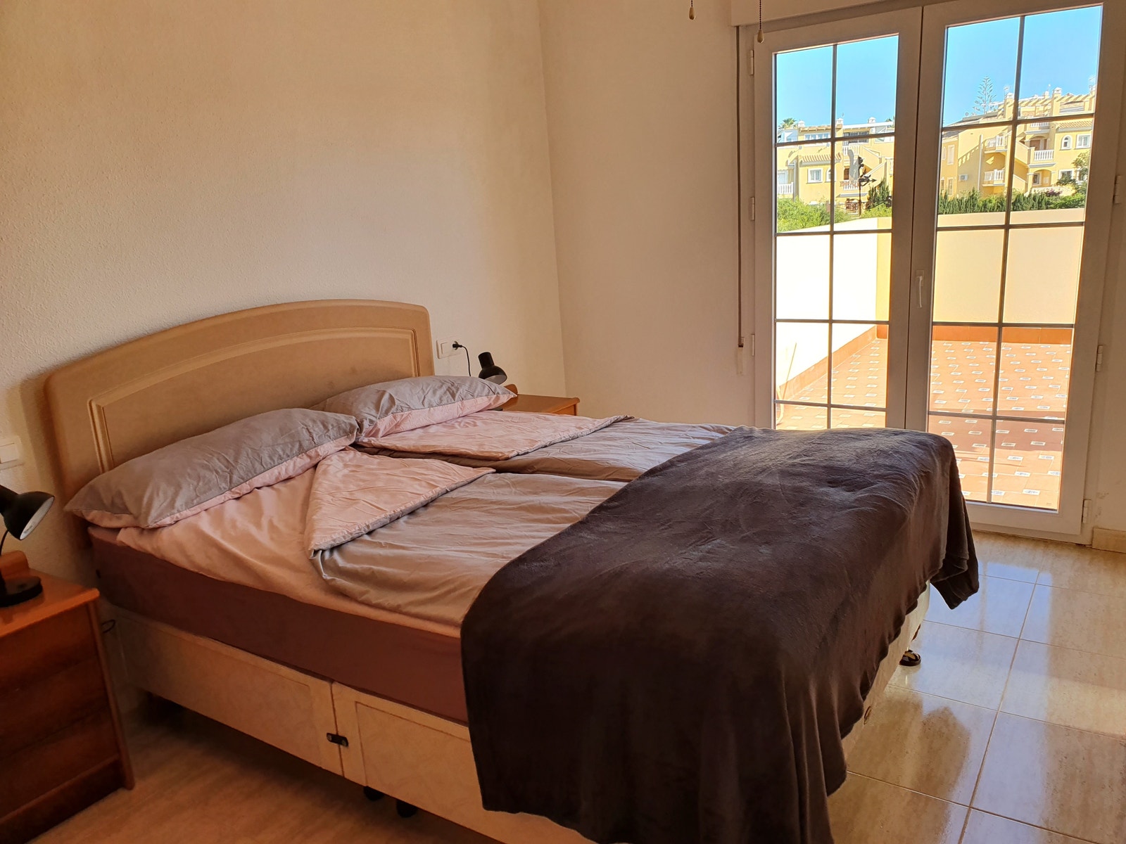 Soverom 2 etg (med utgang til takterassen) Galleribilde