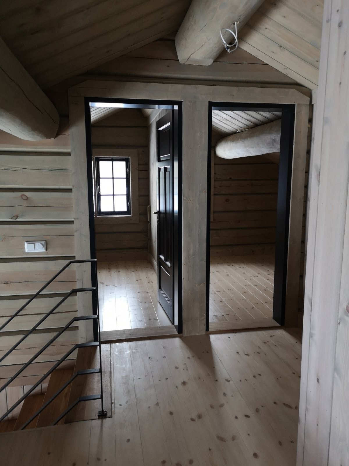 Gang 2 etg. ser inn mot 2 soverom. Galleribilde