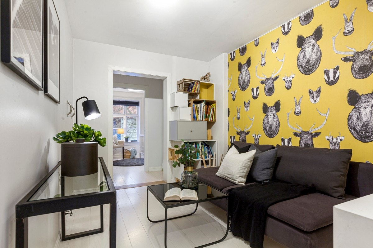 Mellomstuen Galleribilde