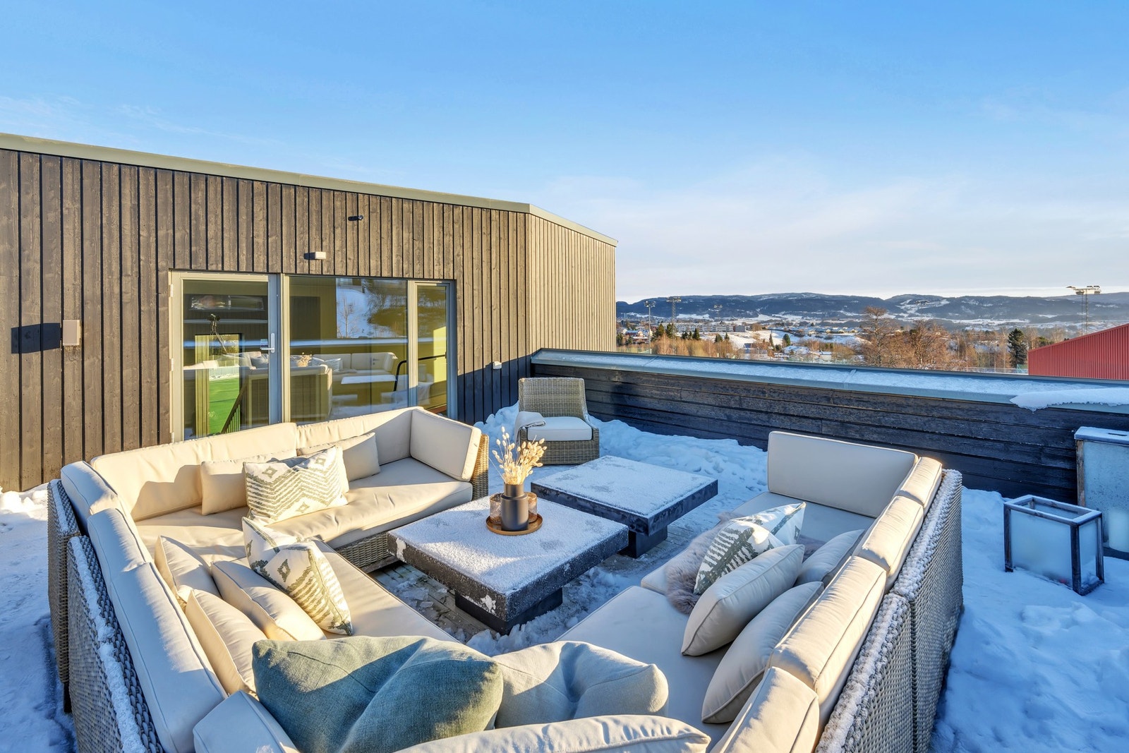 Fantastisk takterrasse på 36,5 kvm med gode solforhold. Galleribilde