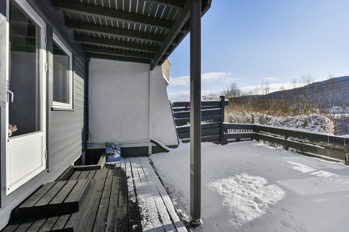Markterrasse og hage. Galleribilde