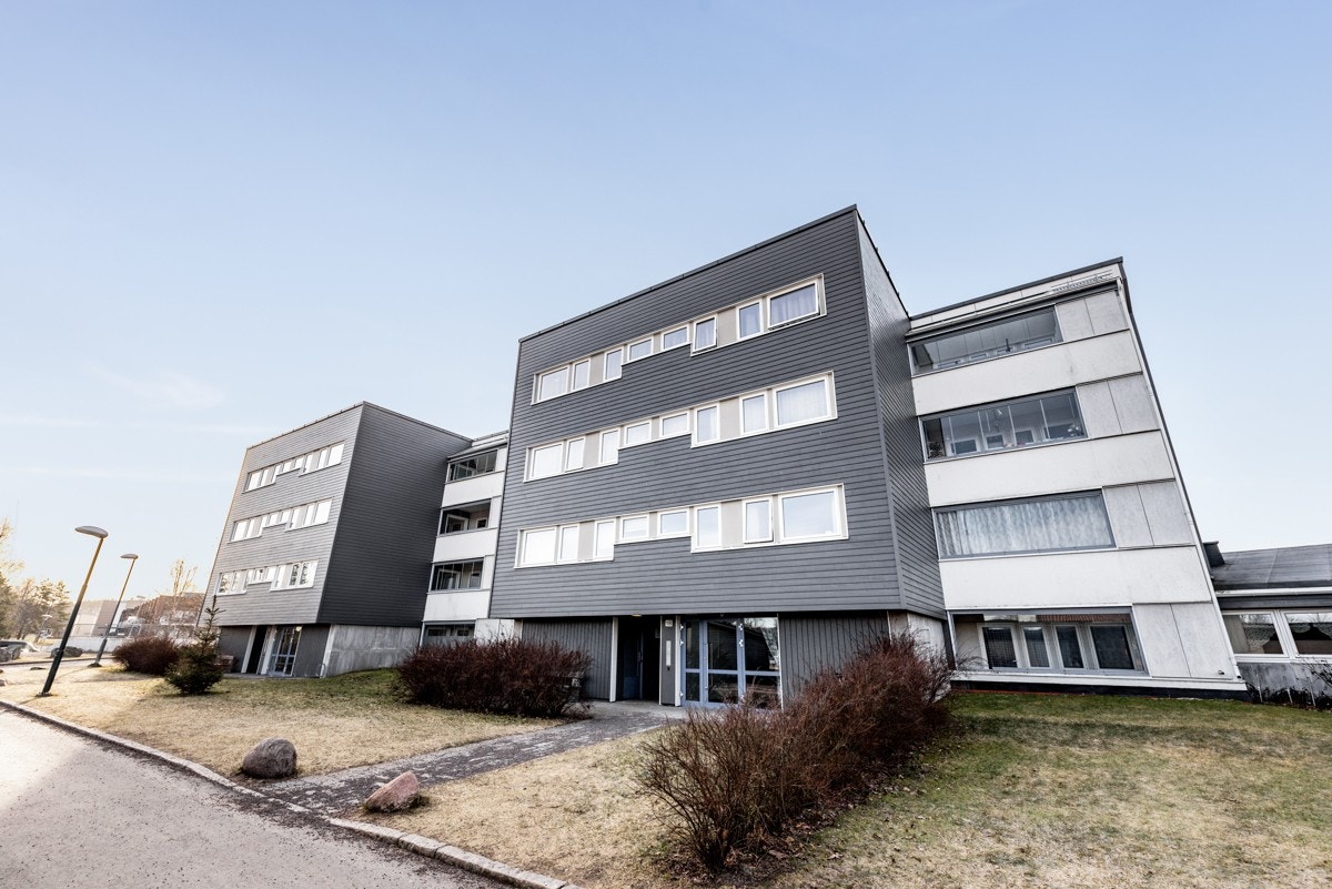 Slåttevangen brl. har rehabiliterte fasader og fantastisk fine uteområder. Galleribilde