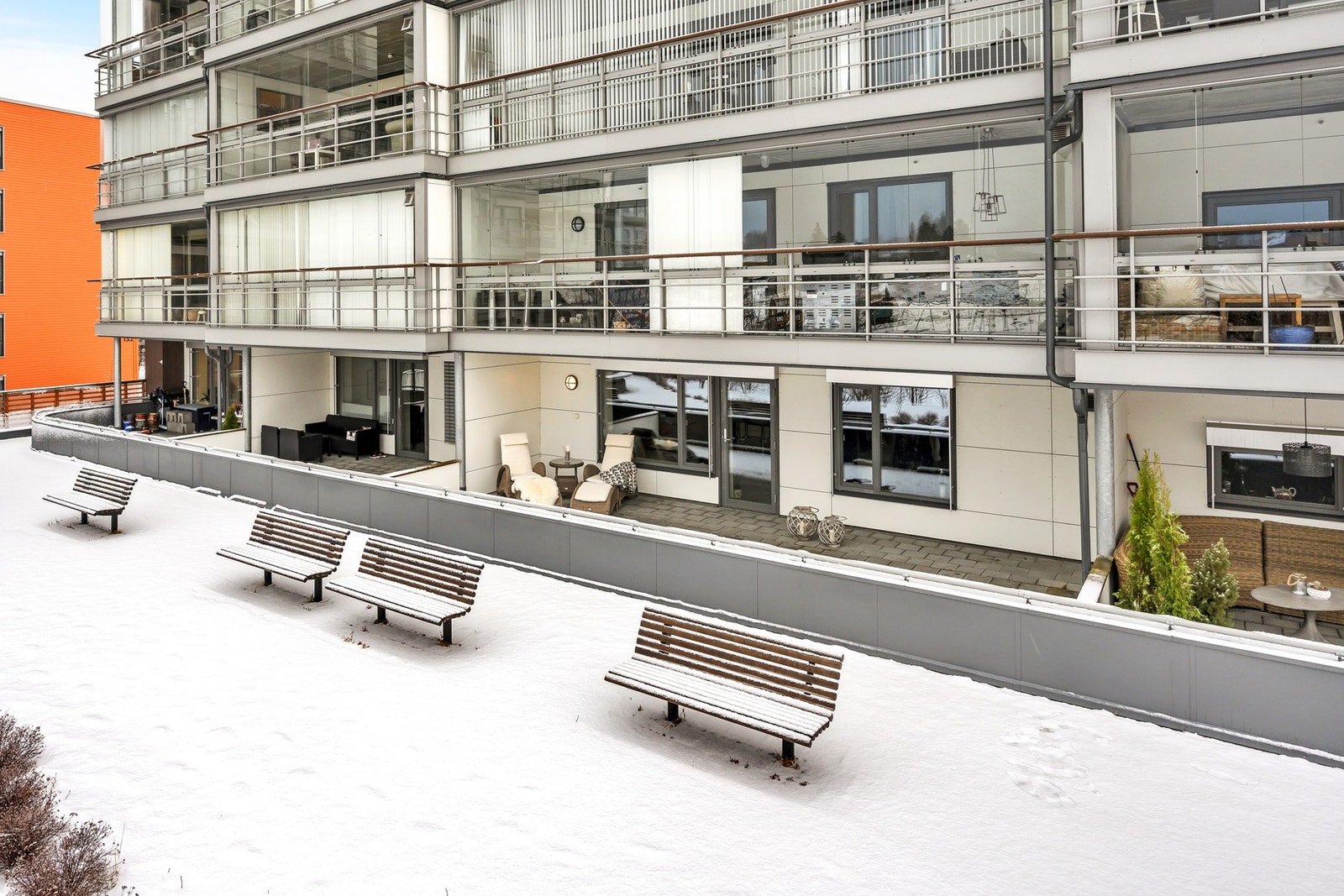 Gode solforhold på markterrasse. Galleribilde