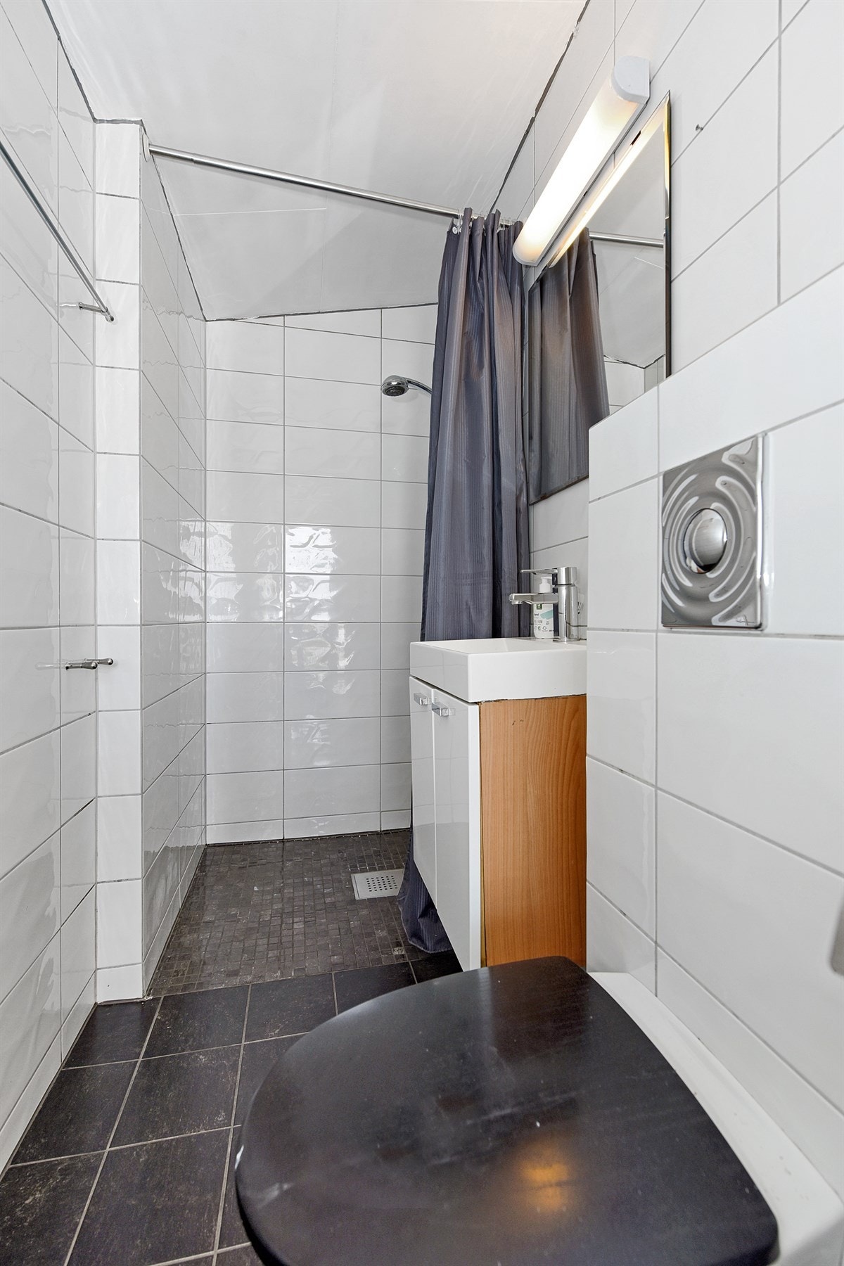 Baderom i sidebygningen. Galleribilde