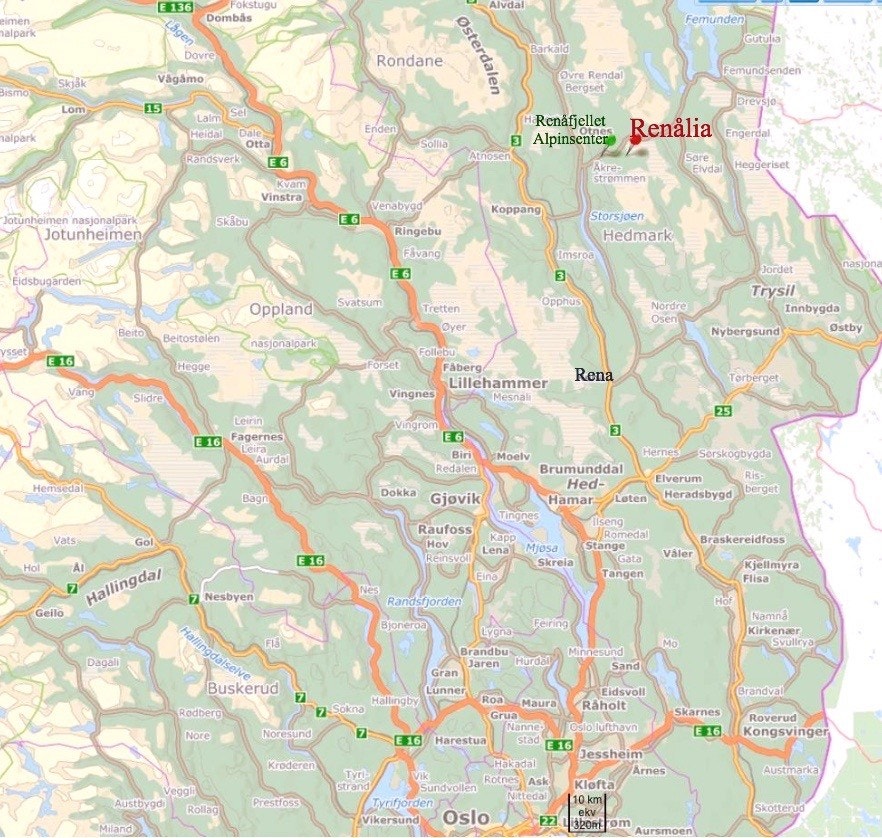 Vi bruker ca. 2t.50min. fra Oslo og til Åkrestrømmen. Stor takk til Statens vegvesen som er ferdig med den nye 4-feltsveien, slik at reisetiden sørfra har blitt betraktelig redusert! Fra Rena velger vi den kø- og tungtransportfrie fine veien, på østsiden Galleribilde
