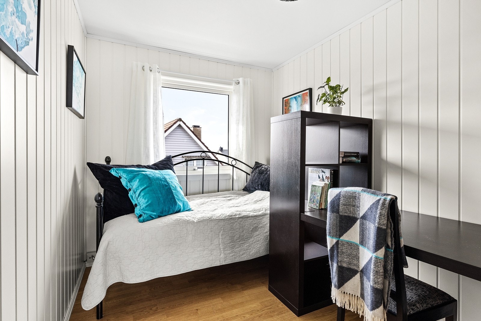 Soverom 2 med speilgarderobe Galleribilde