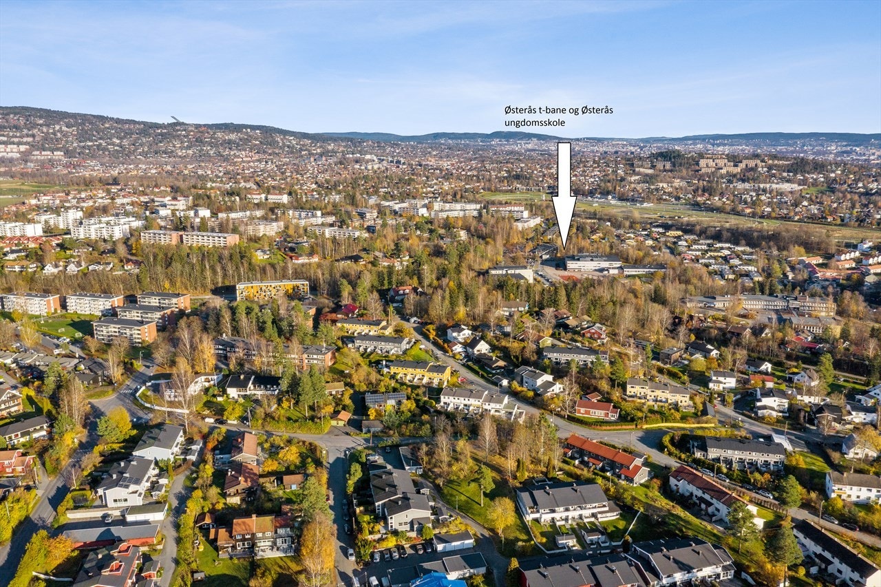 Kun er kort gåtur til Østerås t-bane og Østerås ungdomsskole Galleribilde
