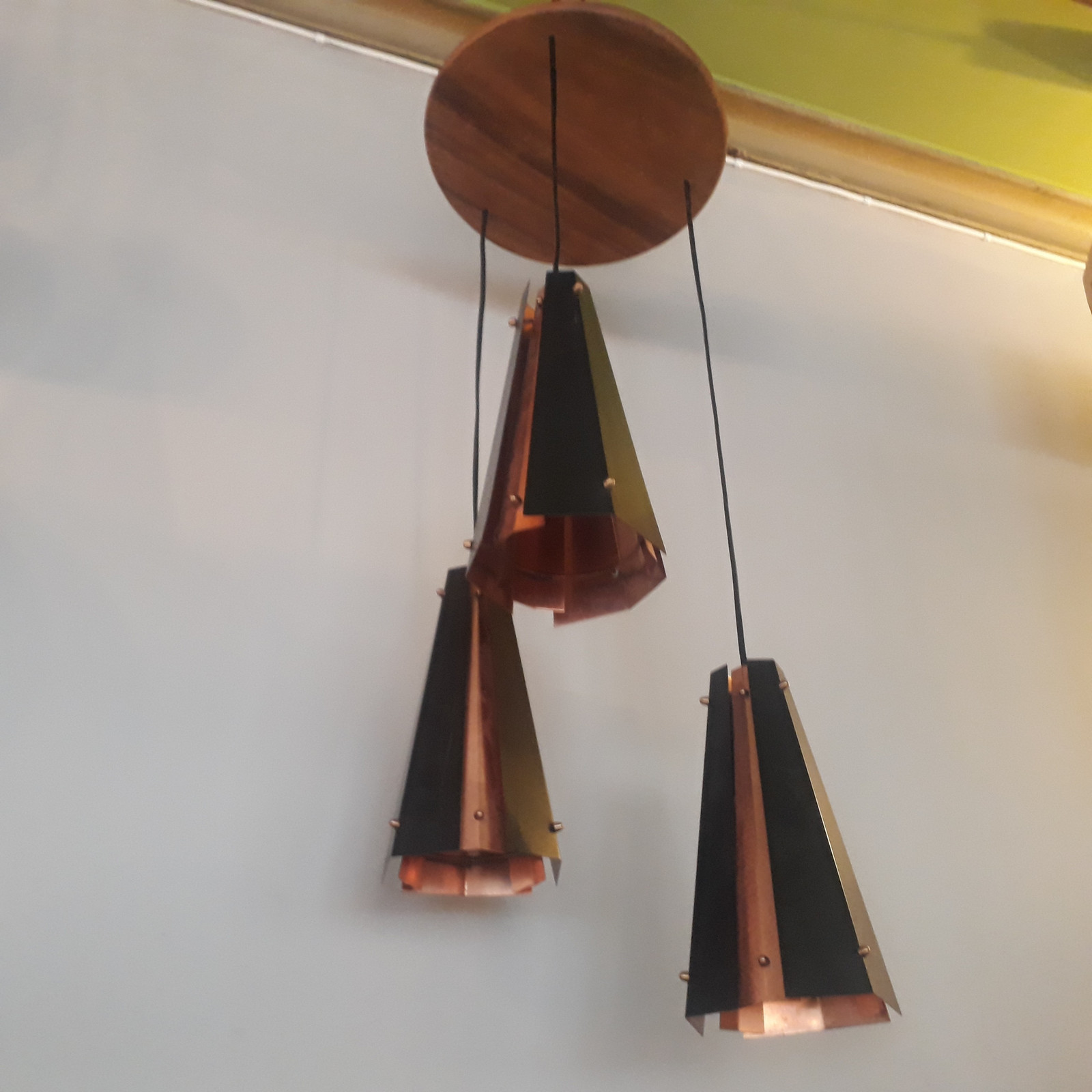 Taklampe i teak, messing og sortlakkert metall | FINN.no 2 STK NYE , STORE KOBBER LAMPE | FINN.no