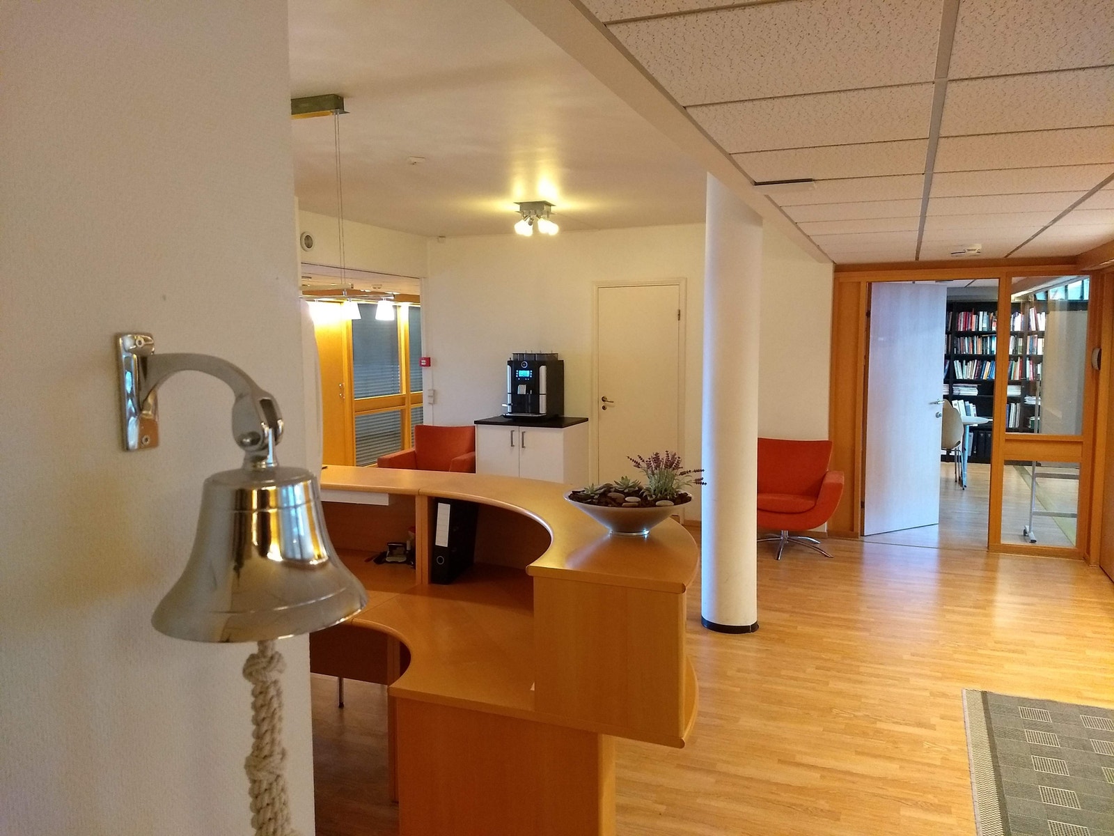 Mingleområder med kaffekjøkken Galleribilde