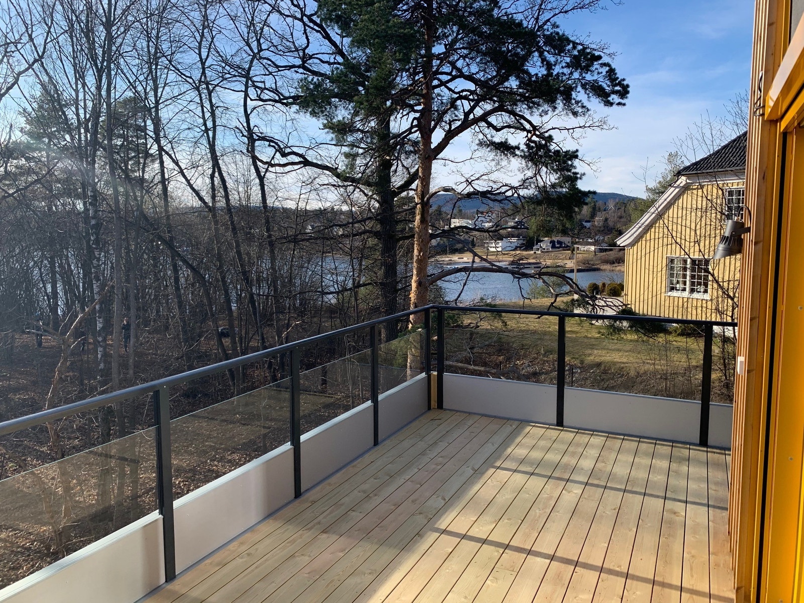 Terrasse med sjøutsikt Galleribilde