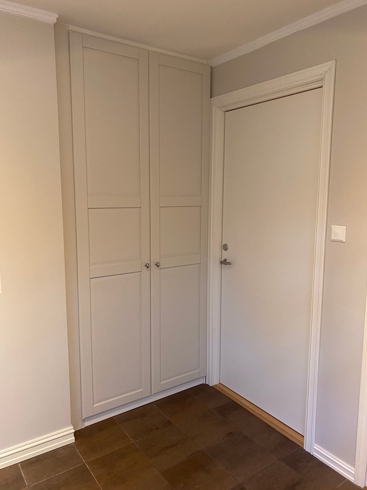 Klesskap (100 cm bredt) Galleribilde