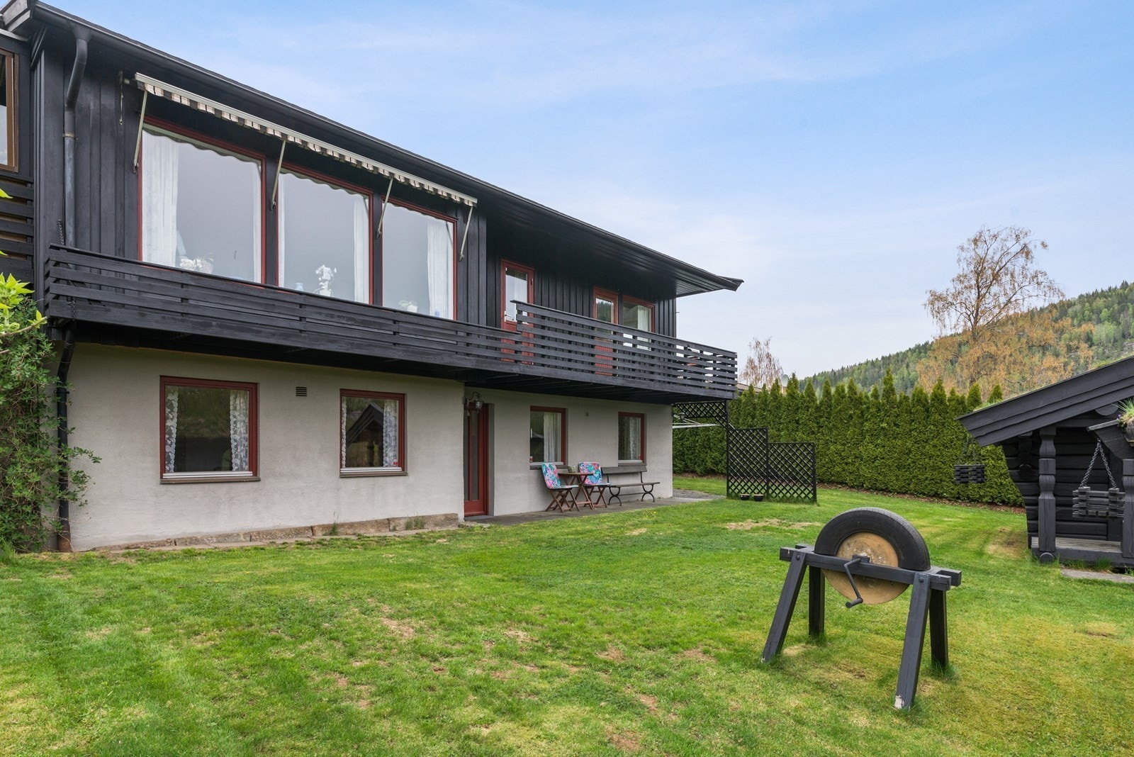 utvendig, inngang Galleribilde