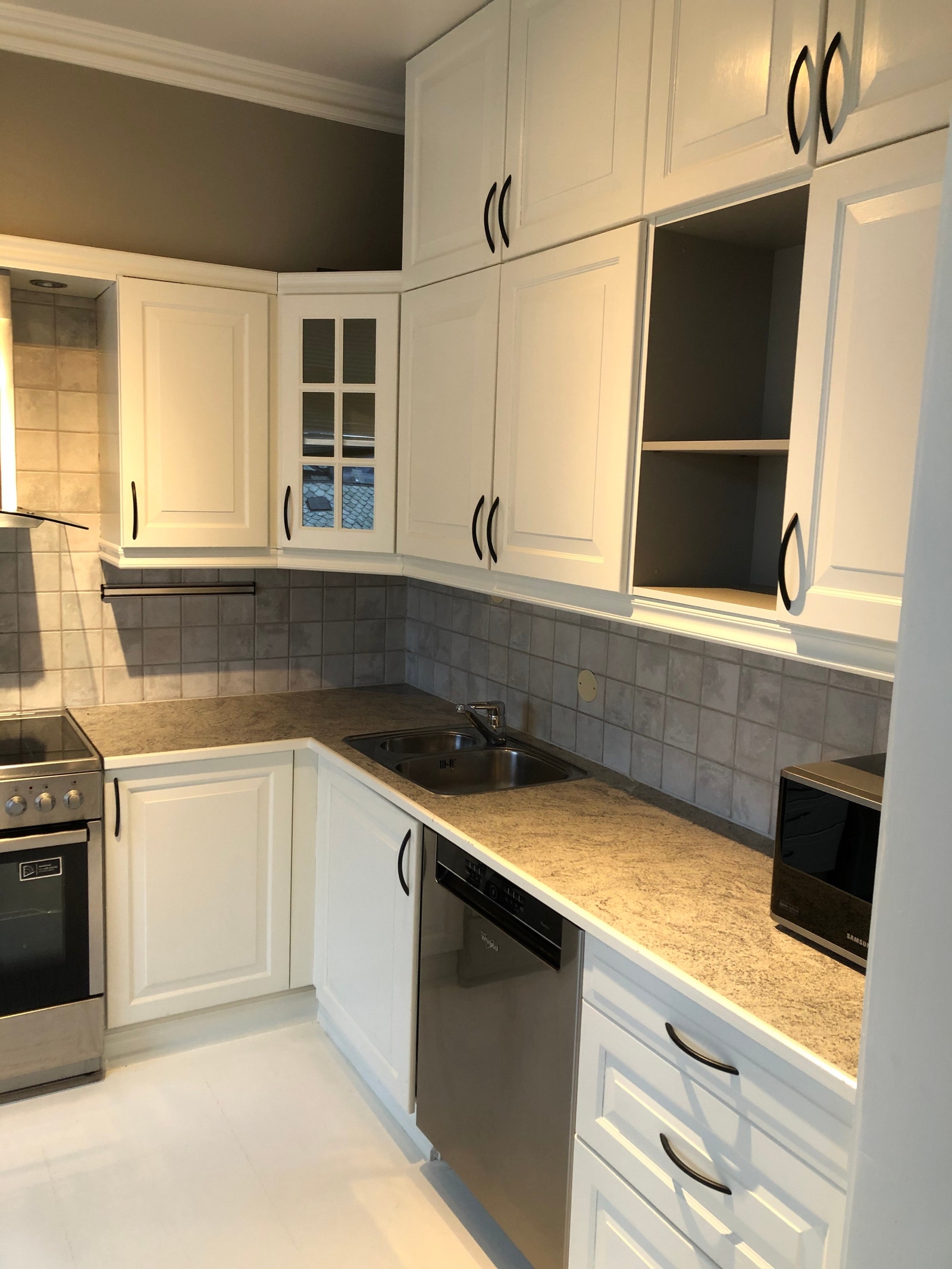 Kjøkken fra stue Galleribilde