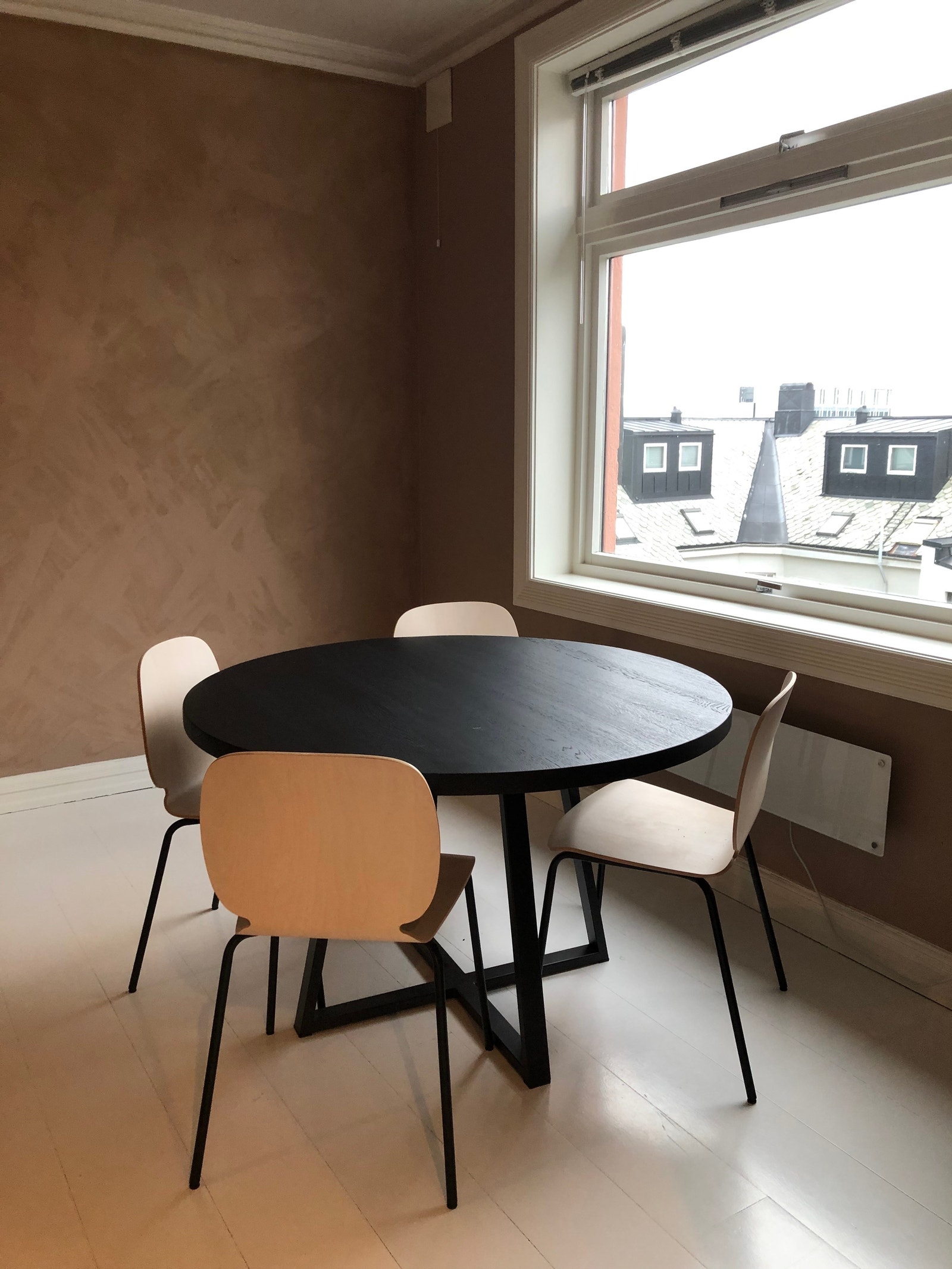 Spisestue (kan leies med spisestuemøbler) Galleribilde