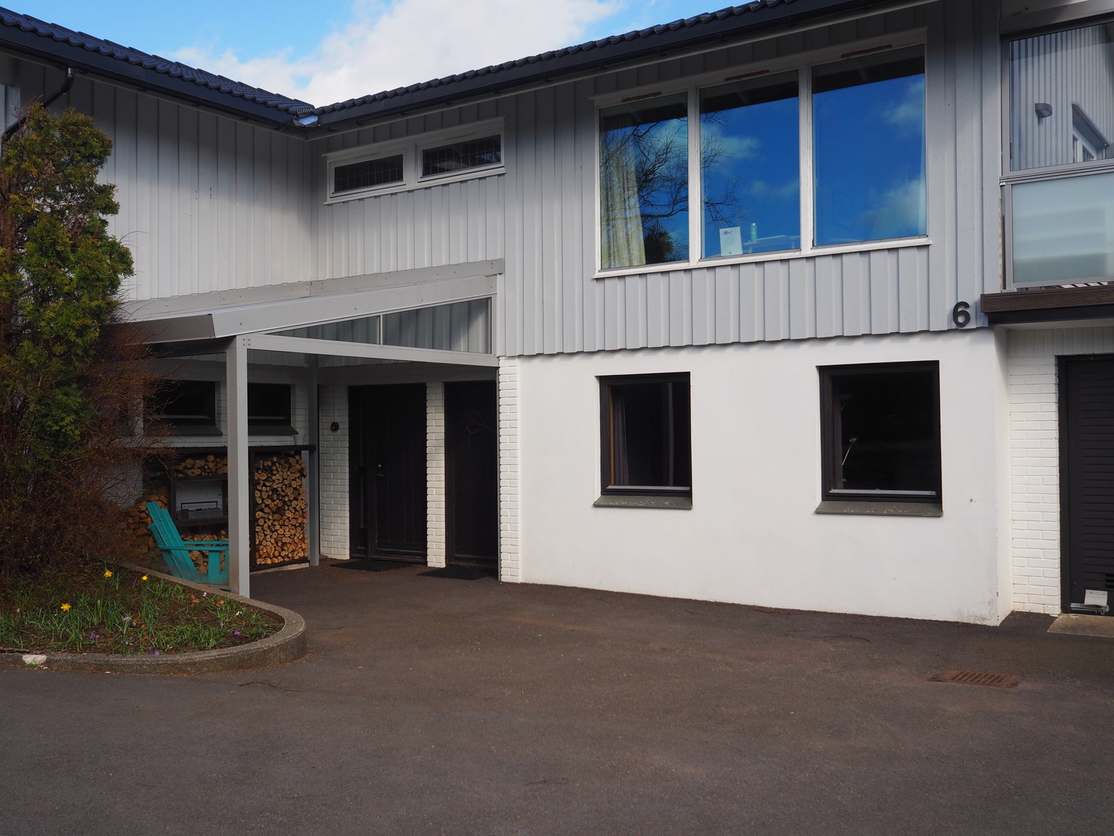 Sokkelleilighet nede til høyre Galleribilde