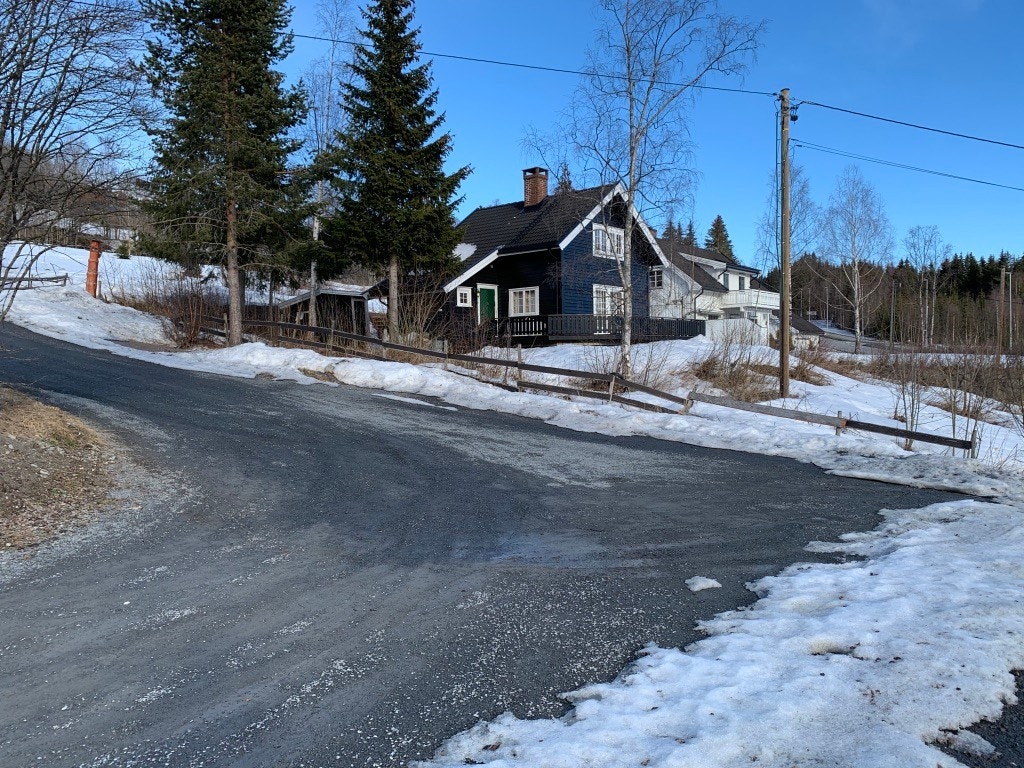 Parkeringsmuligheter i oppkjørsel Galleribilde