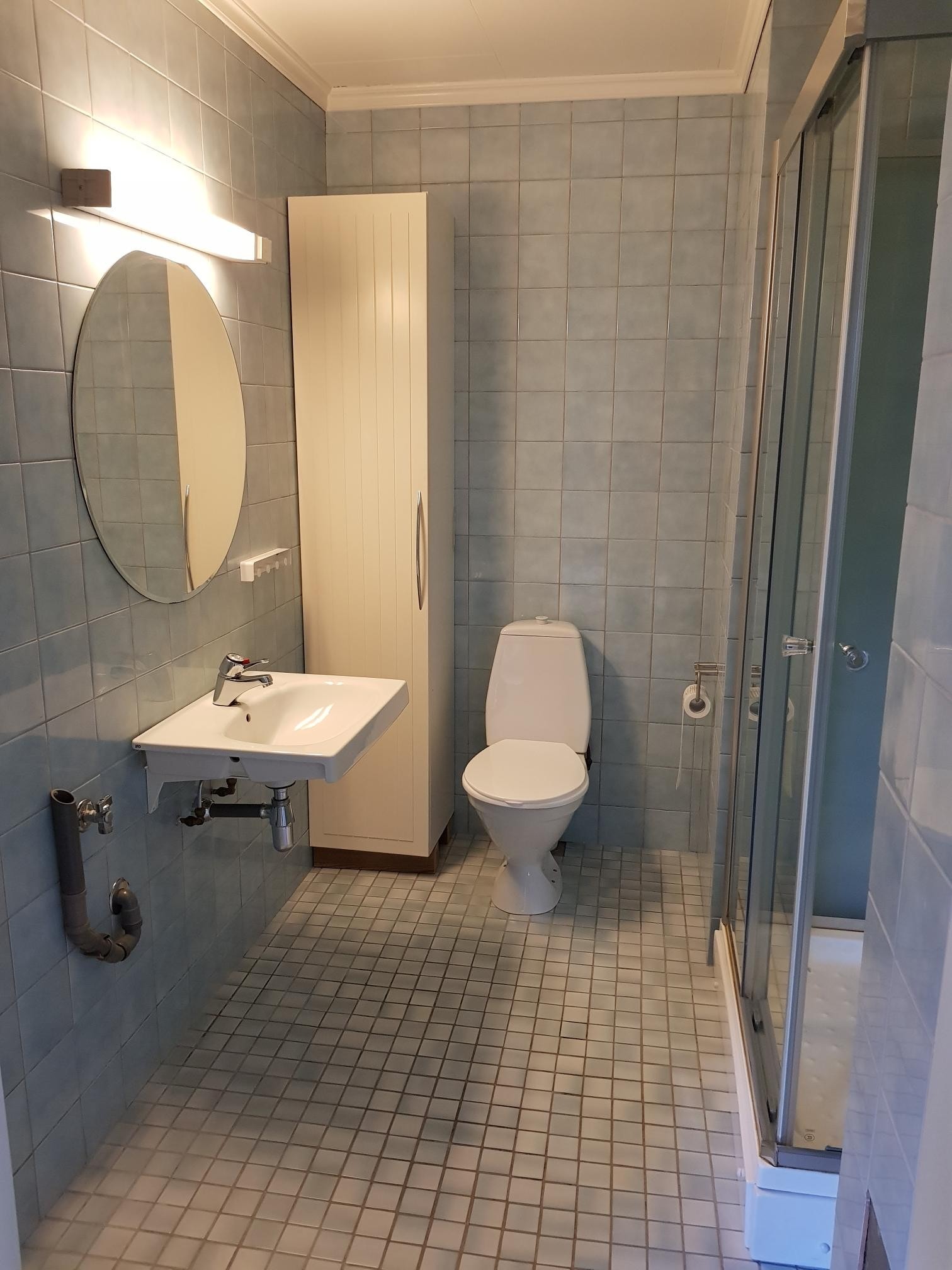 Bad med opplegg til vaskemaskin Galleribilde