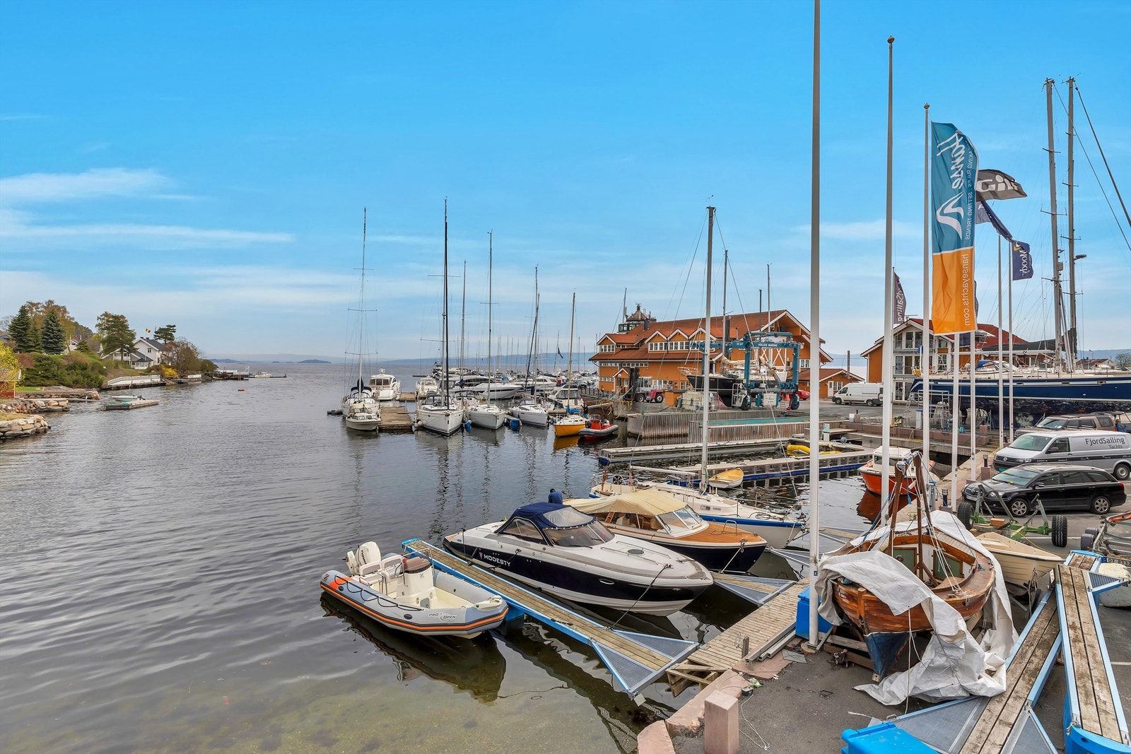 Vollen Marina Galleribilde