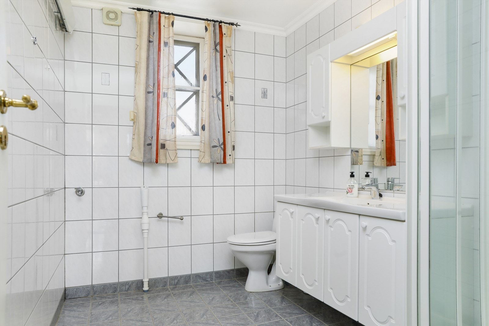 6 bad (1) Galleribilde