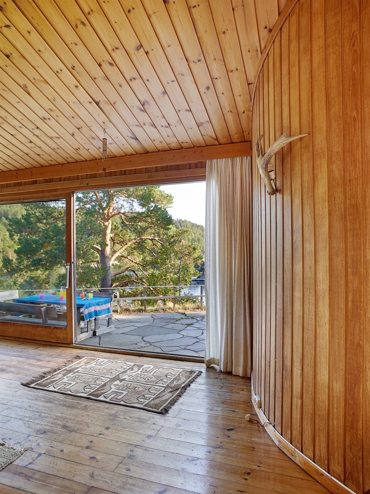 Terrasse mot syd Galleribilde