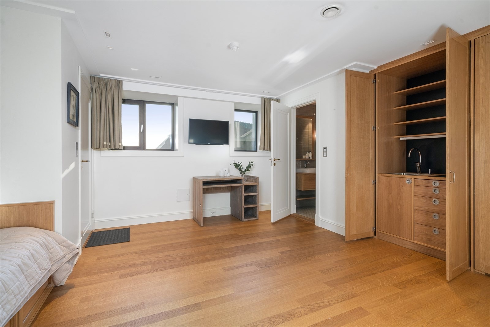 Aupair del i huset med eget bad og kjøkken. Galleribilde