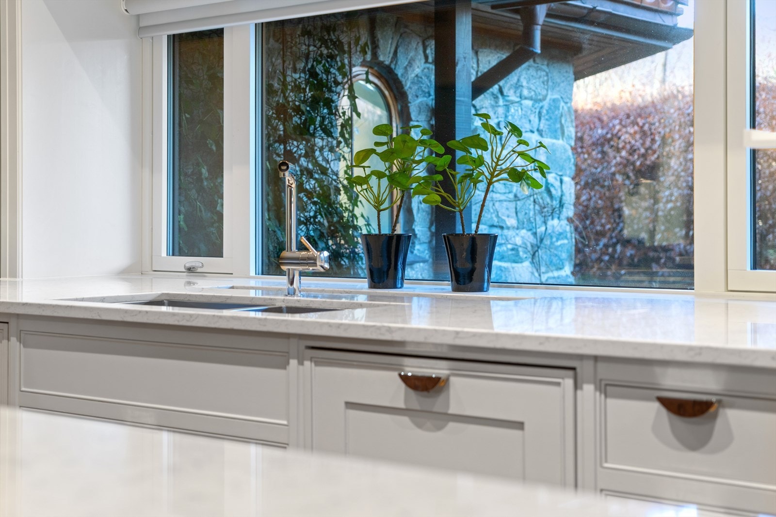 Herlig kjøkken som holder høy standard Galleribilde