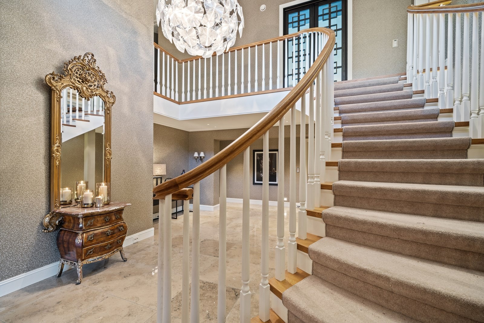 Alle materialer er valgt fra øverste hylle Galleribilde