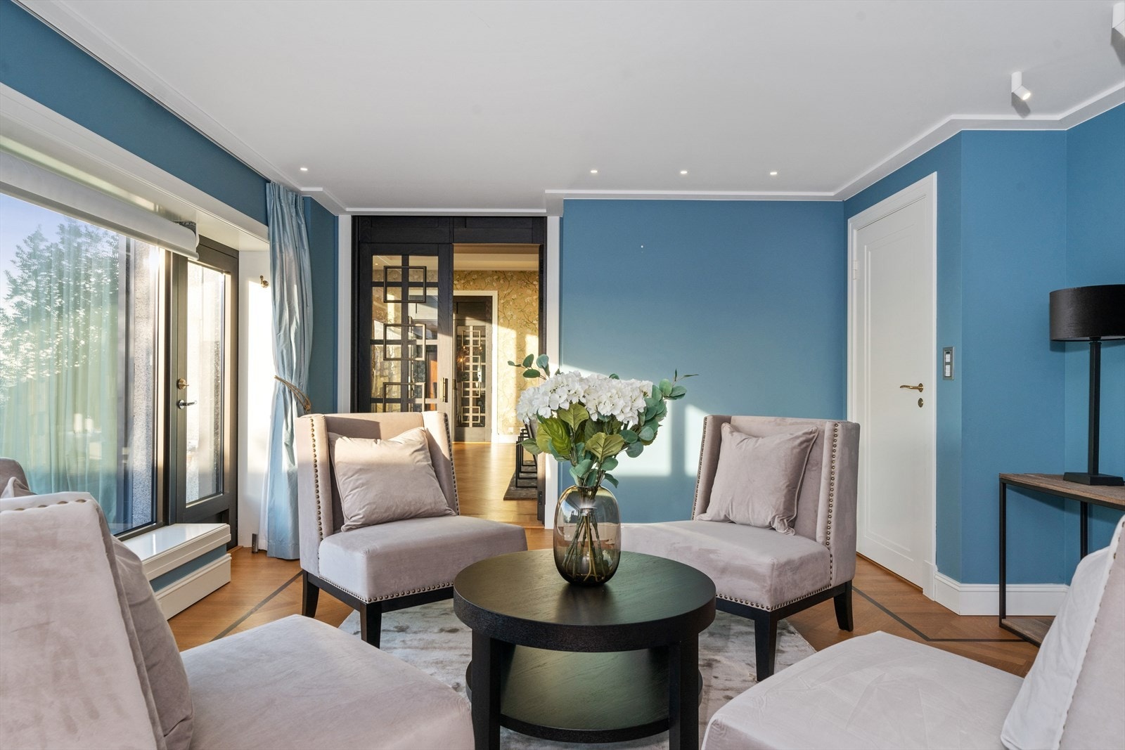 Alle rom er store, men samtidig intime. Galleribilde