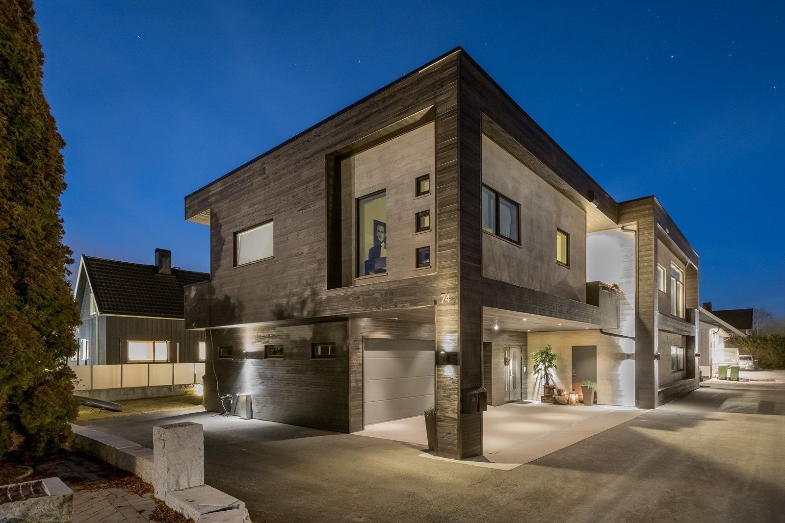 ~ Kjellergata 74A er en eksklusiv funkisvilla med stramme linjer på attraktive Volla ~ Galleribilde