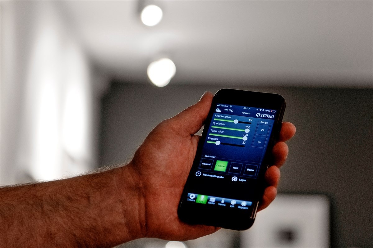 Sensio Smarthus med trådløse brytere og de fleste rom koblet på for Lys og Varmestyring. Galleribilde