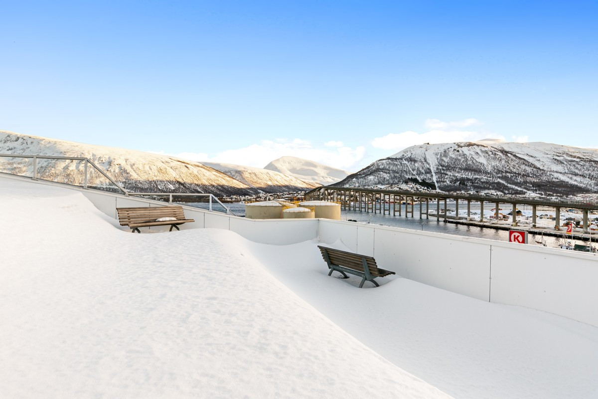 Felles takterrasse for de dagene med sol - Nydelig utsikt