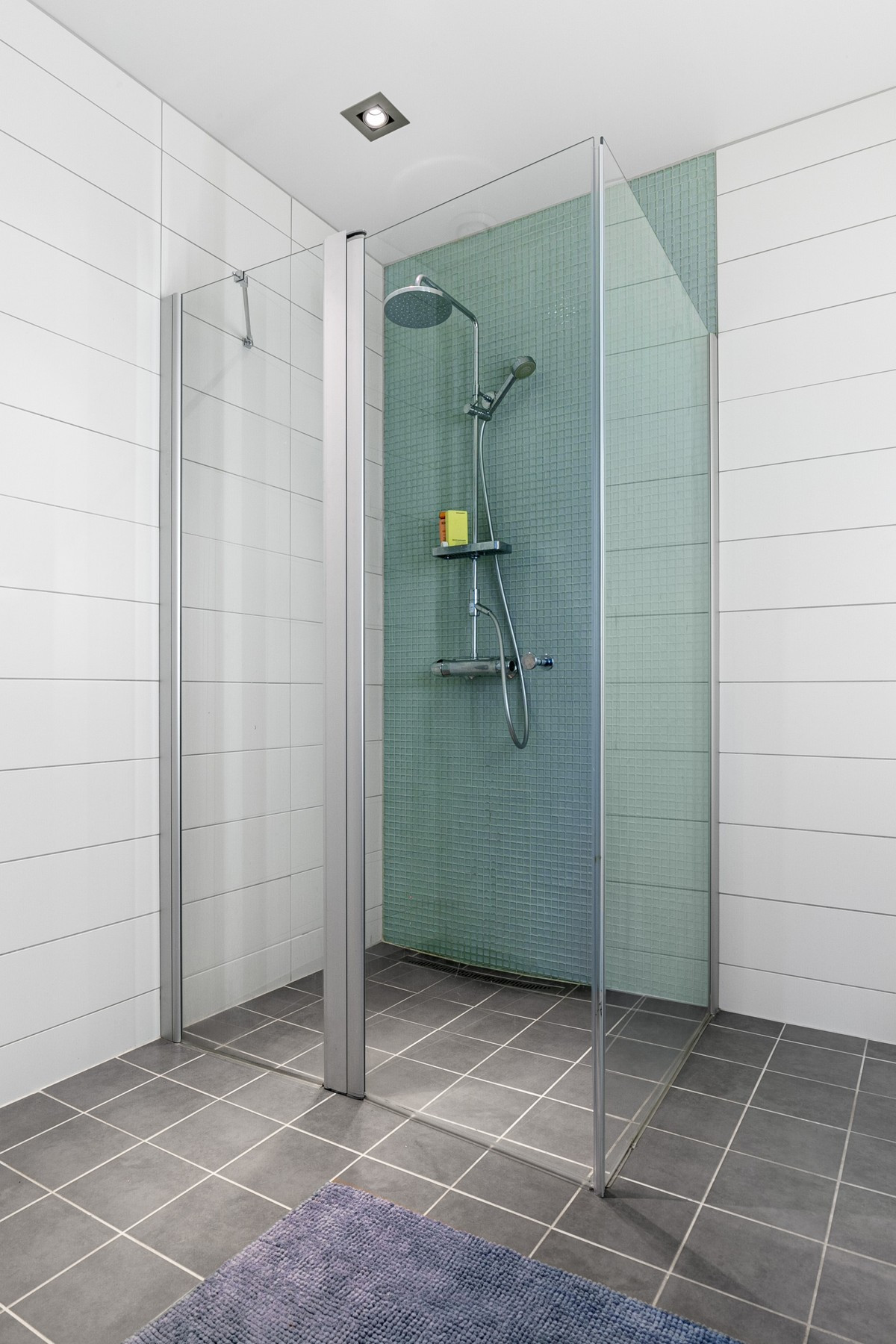Elegant dusj med "waterfall"