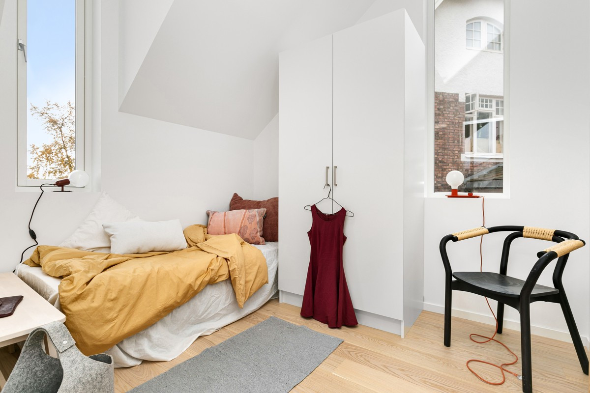 Disponibelt rom i forbindelse med stue i 3. etasje. Passer perfekt som kontor eller tredje soverom