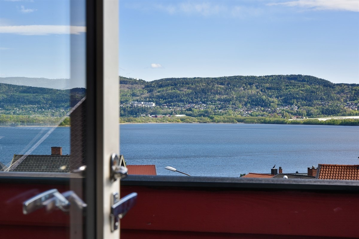 Nydelig fjordutsikt. Galleribilde