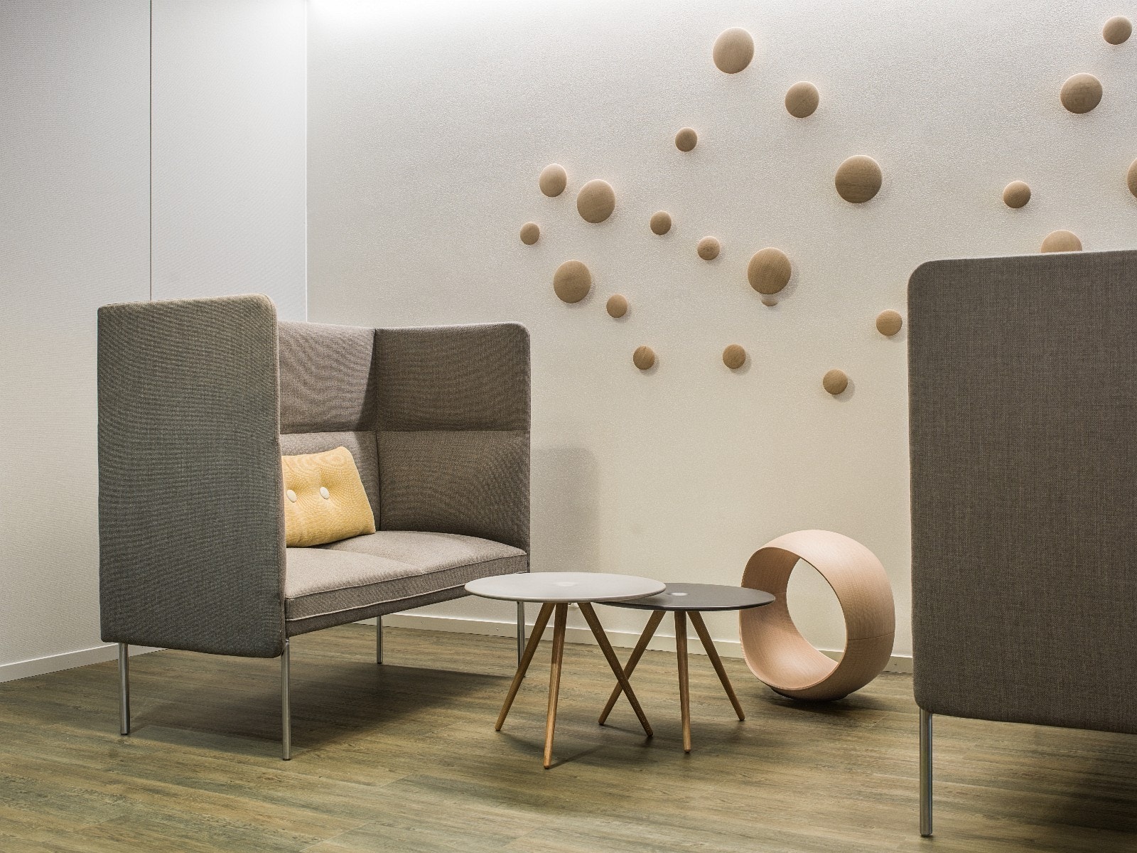 Fleksible arbeidsplasser i et etablert miljø i Innovasjonspark Stavanger. Kontorfellesskap i moderne omgivelser. Galleribilde