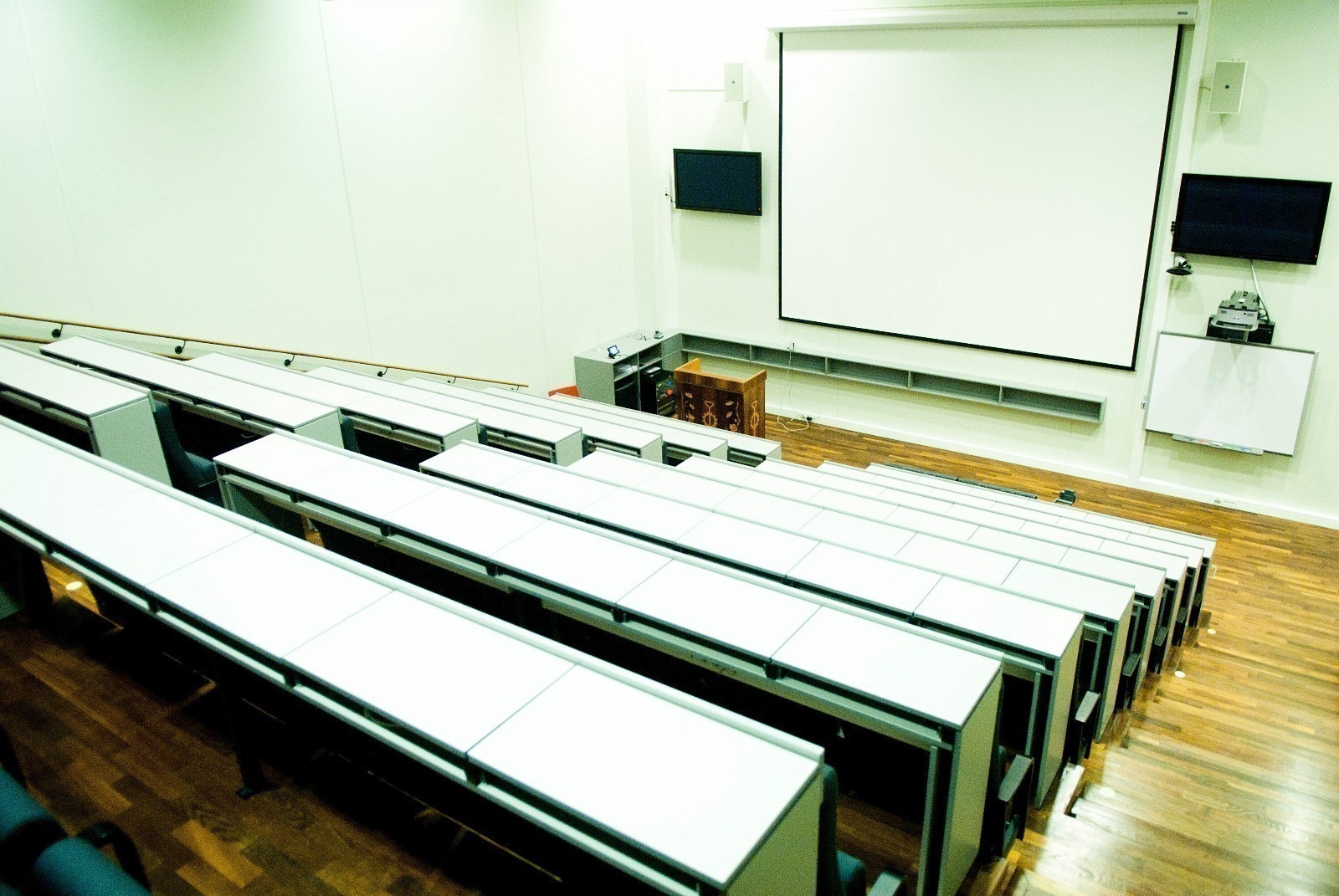 Auditorium med plass til ca 100 personer Galleribilde